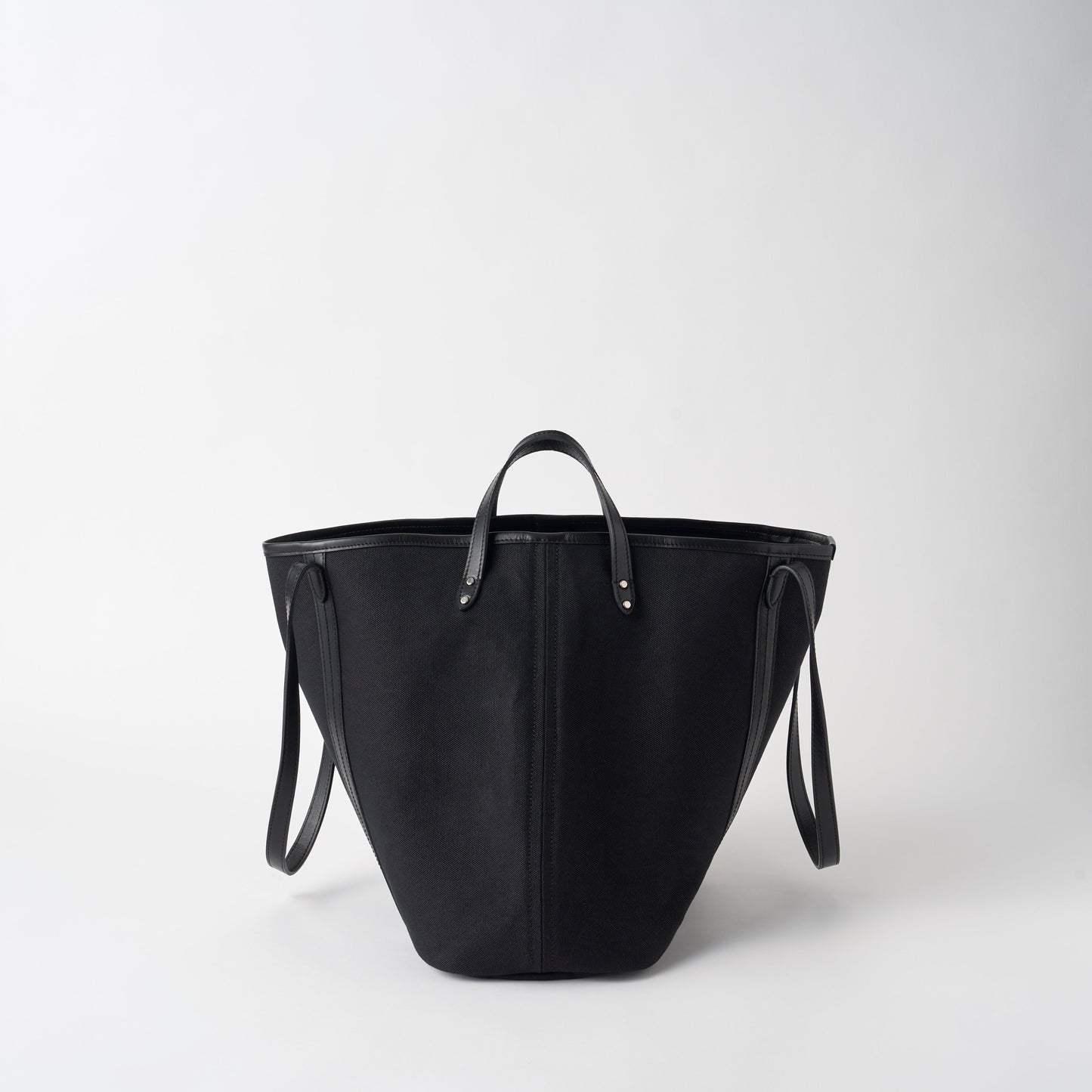 VICINI　　　(7月中旬再入荷予定)